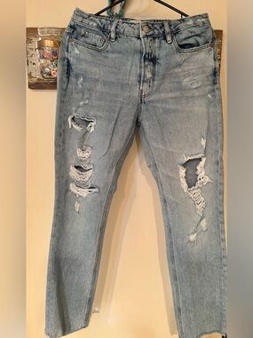 Guess “Girly” straight high distressed jeans